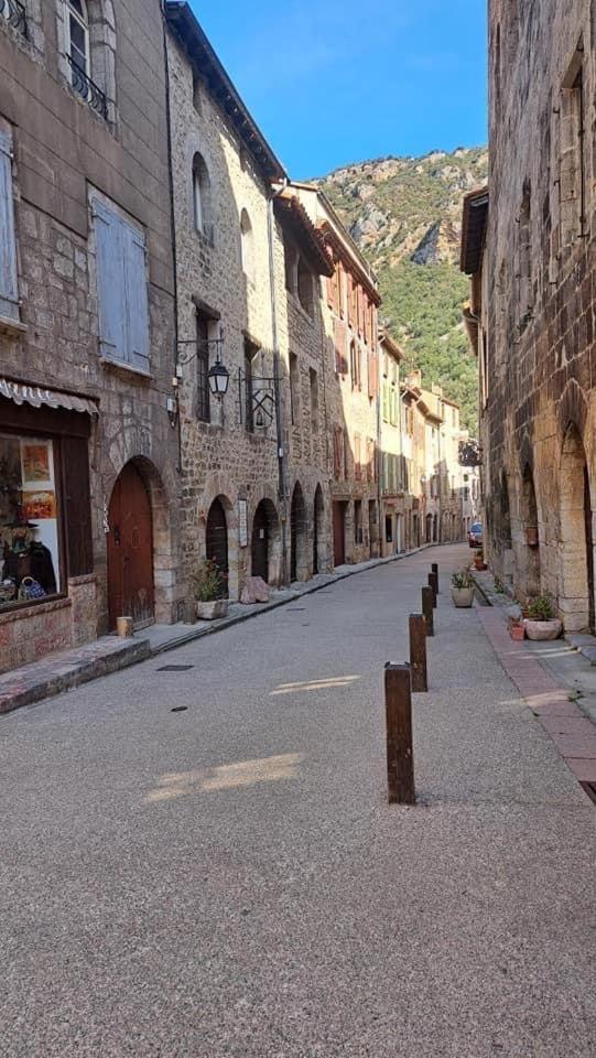 Maison Les Ramparts Villefranche-de-Conflent Esterno foto